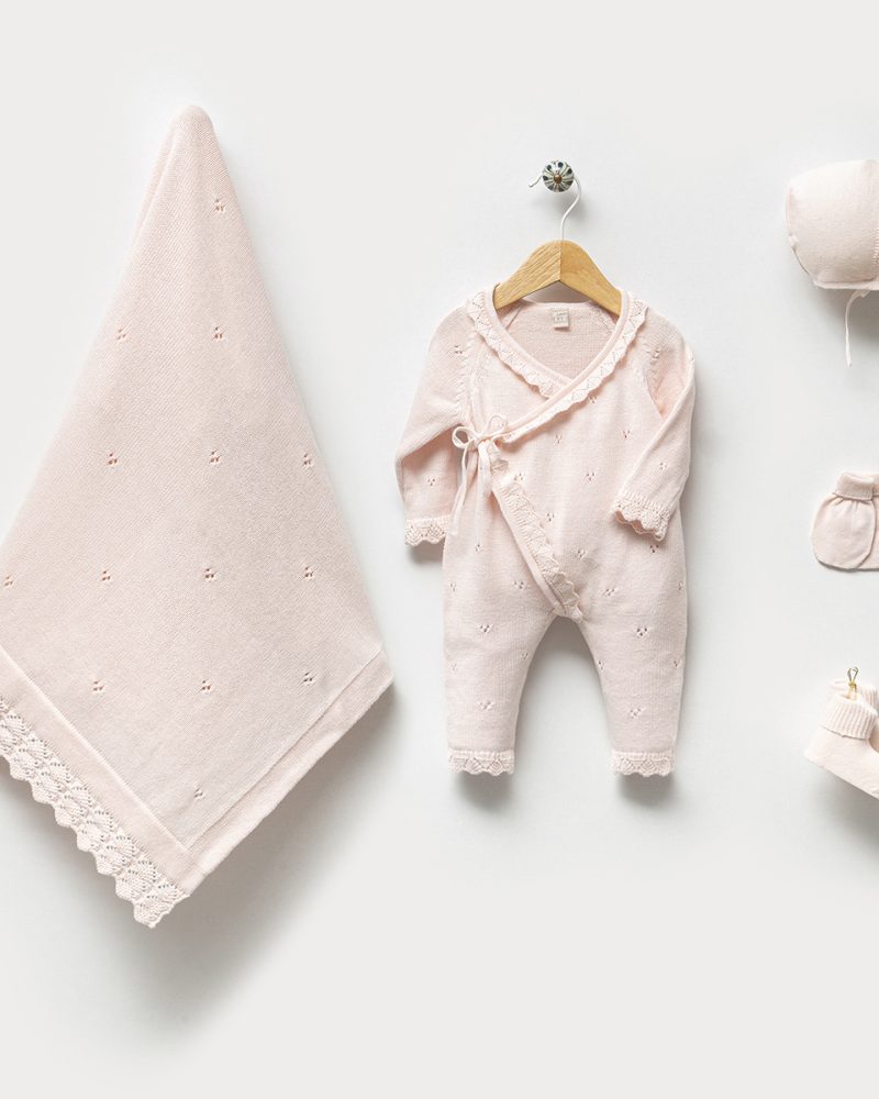 Sweet Newborn Wrap Set