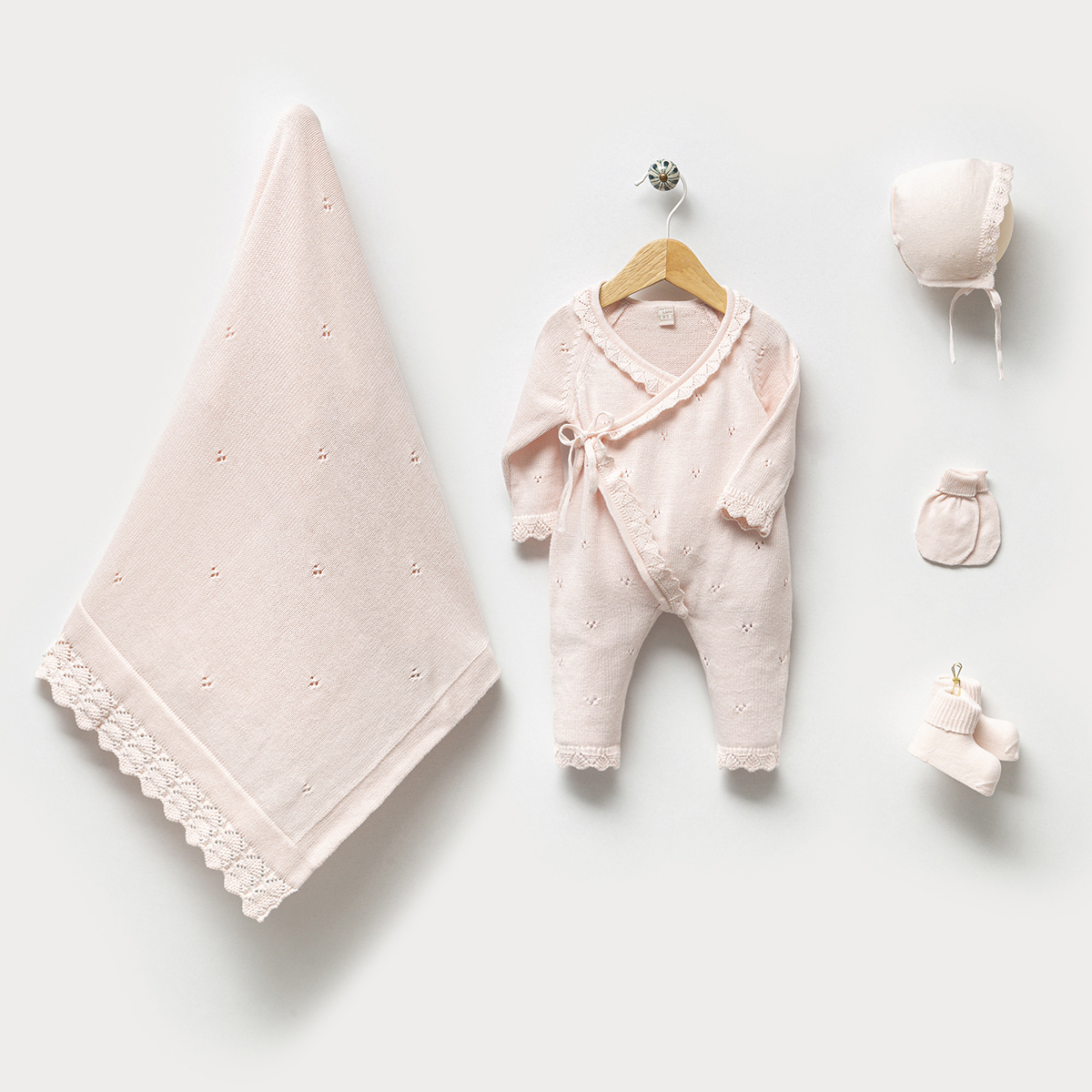 Sweet Newborn Wrap Set